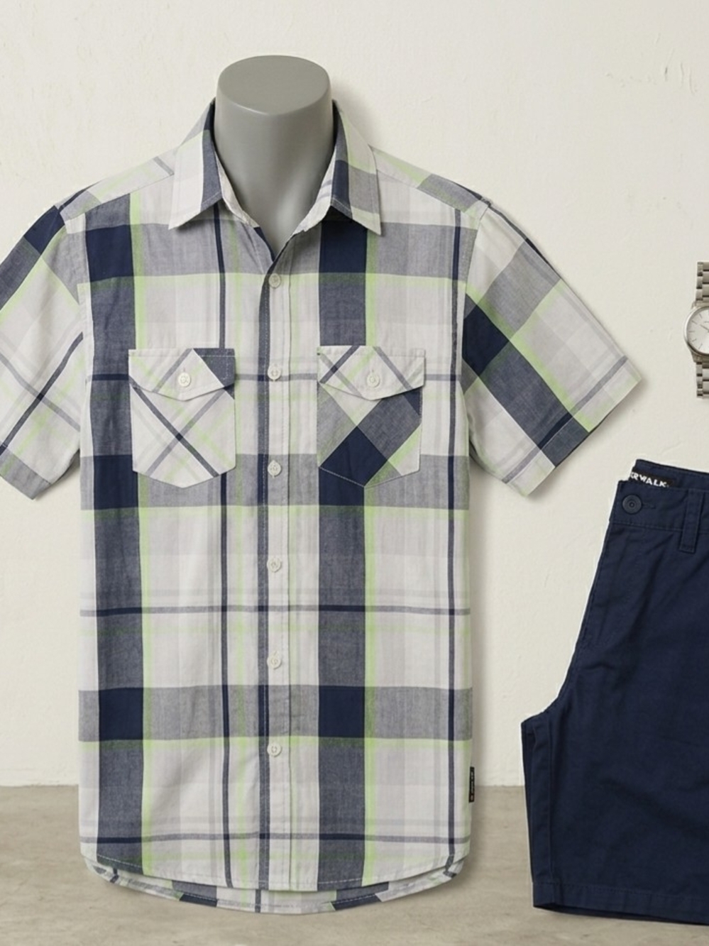 💖= 3/$20 Airwalk Youth Button-Down Plaid Shirt Size 10-12